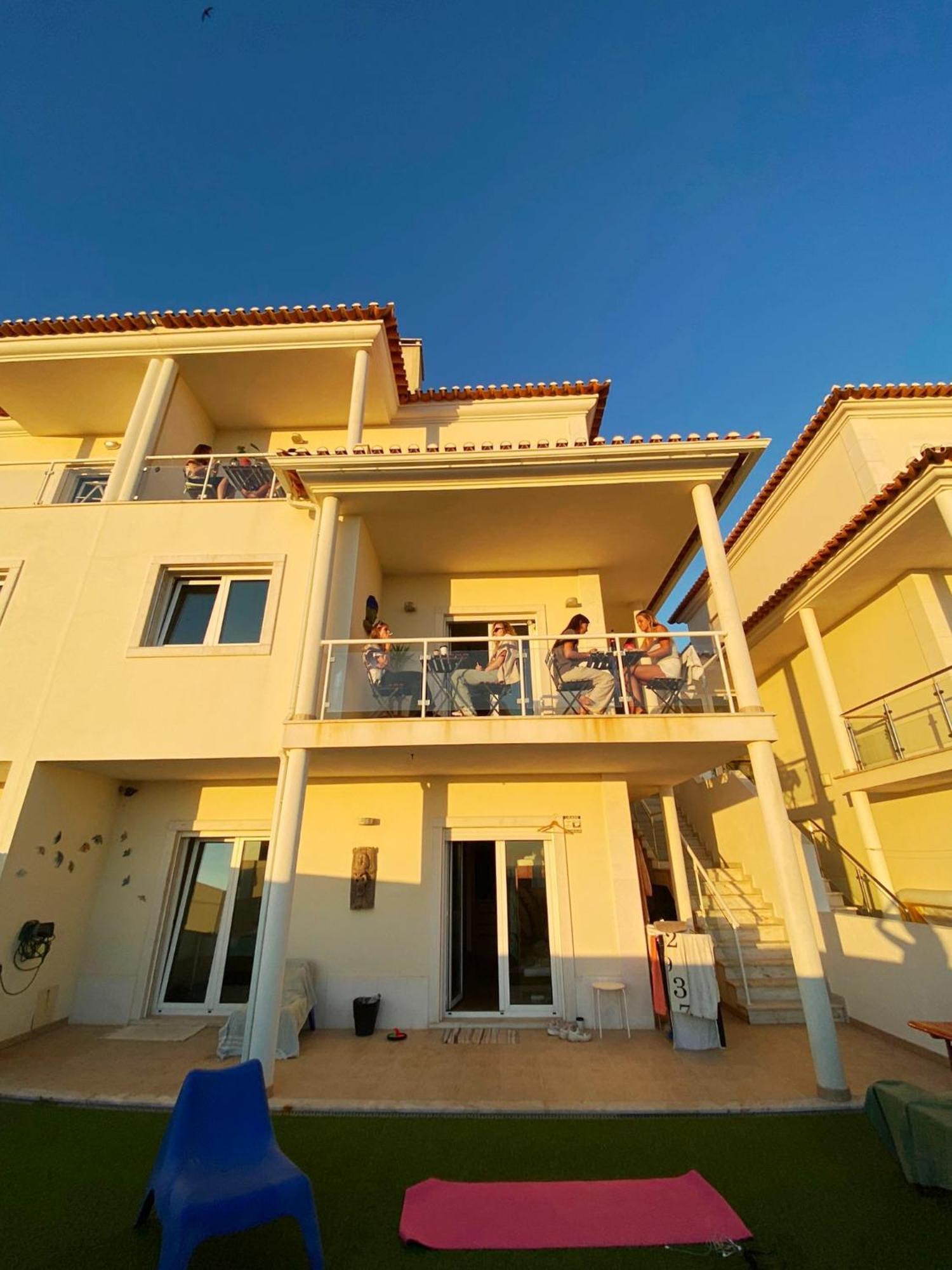 Arthouse Surf Ericeira Hotel Eksteriør billede